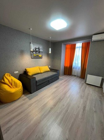 Двокімнатна квартира біля Центрального парку - фото 1