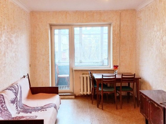 Продам 2х комн.квартиру на пл.АРТЁМА. Кривий Ріг