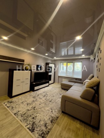 Укомплектована 3х кімнатна квартира з ремонтом. Проспект Лушпи - фото 1