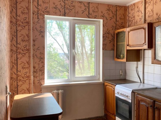 Продам 2ух кімнатну квартиру по вулиці Донецька ( Ласточка ) Кривий Ріг