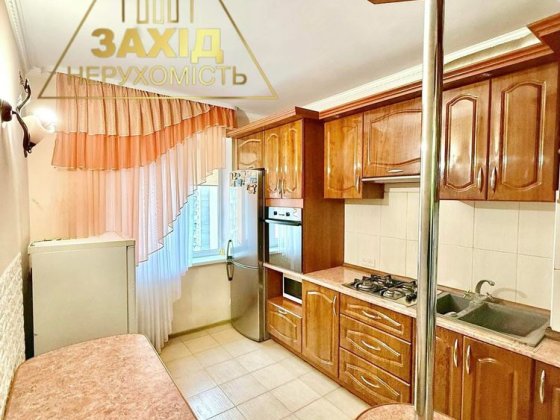 3 кімнатна р-н РАЦСу, гімназії №21 Луцк