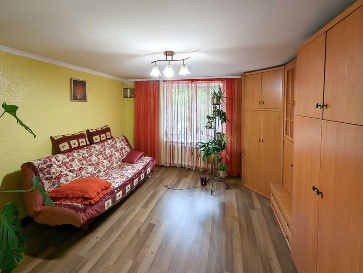 2 кімнатна квартира в районі автовокзалу Рівне - фото 1