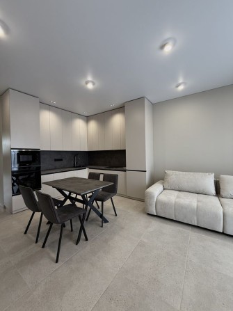 Продам квартиру на землі з власним двориком! - фото 1