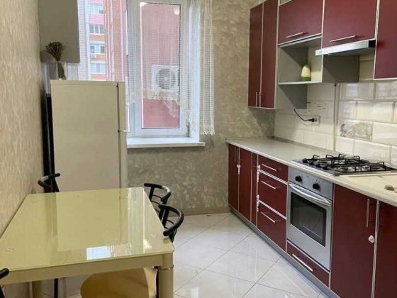 2 кімнатна квартира біля Променя Луцьк