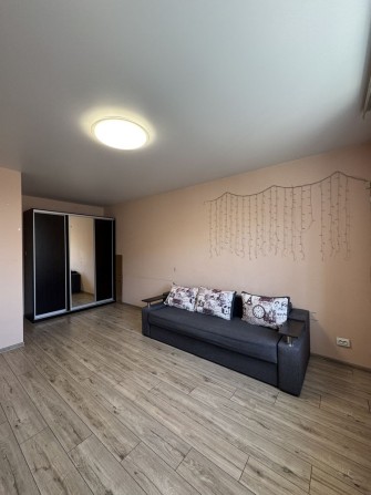 БЕЗ КОМІСІЇ! 1-к квартира з ремонтом в розвиненому районі! - фото 1