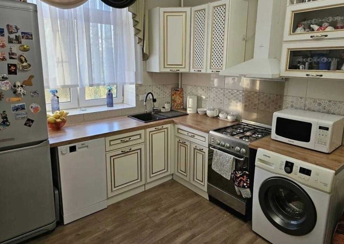 Однокімнатна квартира 40м2 в районі Центрального парку - фото 1