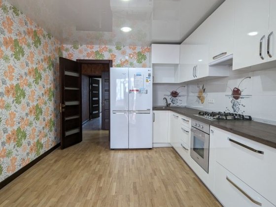 Трикімнатна в новобудові. ТОРГ Сумы