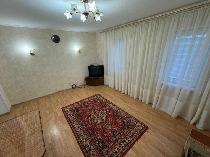 Продаж! Двокімнатна квартира! Центр! Гараж в подарунок! - фото 1