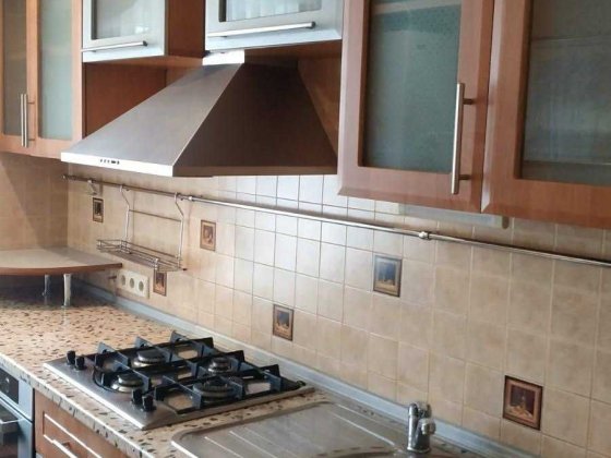 Продам 3-кімнатну квартиру 74 м.кв. Полтава буль.Б.Хмельнидського 12б Полтава