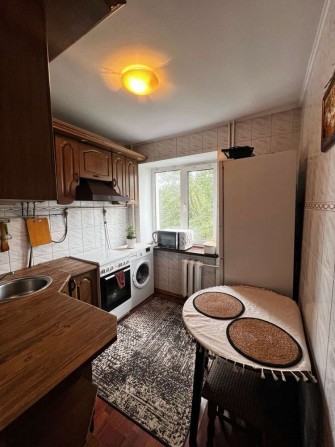 Продаю однокімнатну квартиру по вул. Відінська - фото 1