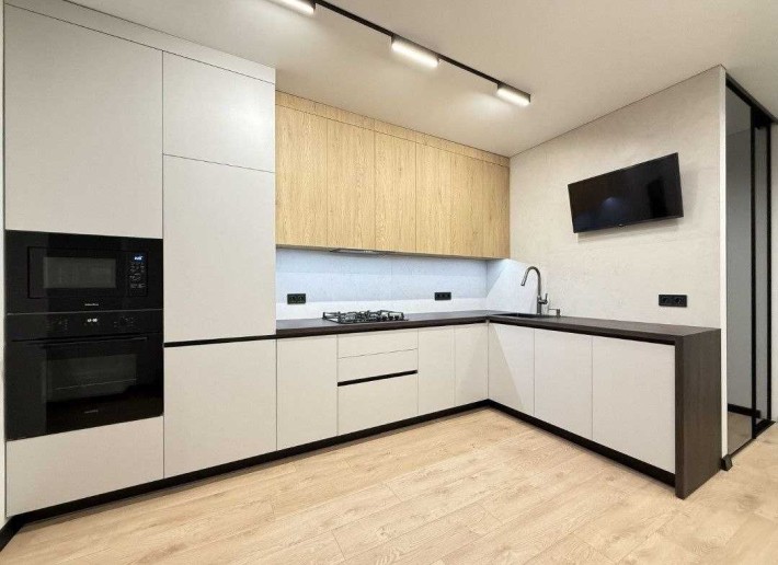 1-Кімнатна «На Щасливому» Є Все! Укомплектована квартира! Гардероб. - фото 1