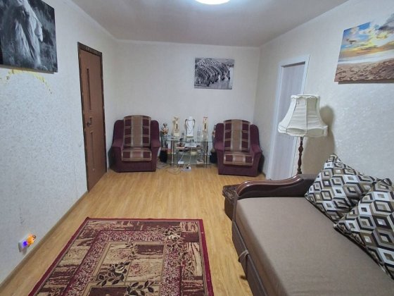 Продаж квартири Площа Визволення Кривий Ріг