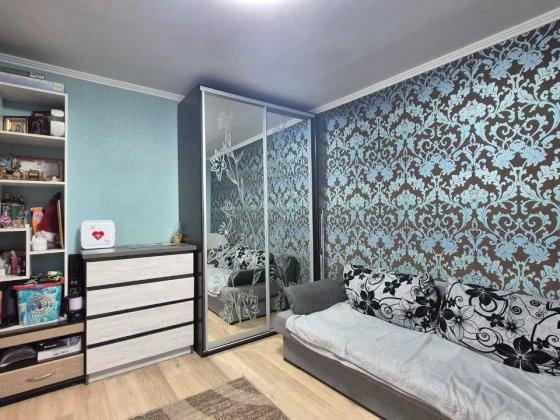 Продаж 1к квартири на Лушпи, 2й поверх цегляного будинку Сумы