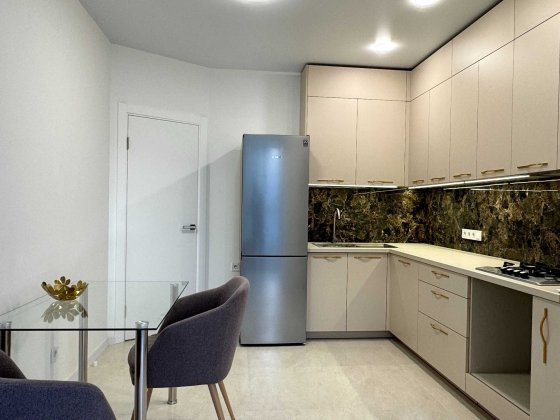 1-кімнатна новобудова на Щасливому! РЕМОНТ! 5 поверх з 9ти. Площа 45м2 Рівне