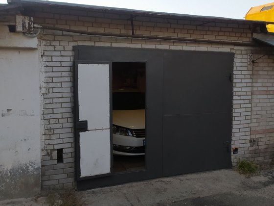 Сдам  капітальний гараж в аренду Киев