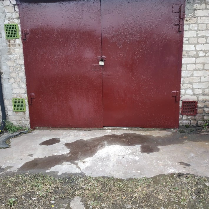 Сдам капитальный  гараж в районе Металлургов.   Возле Хлебозавода - фото 1