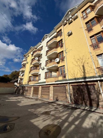 Оренда паркомісця\гаража вул. Замарстинівська 240 - фото 1