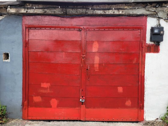 Здам в довгострокову оренду гараж під складське приміщення Львов