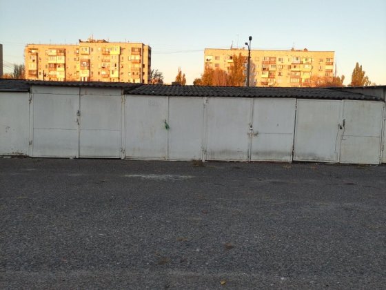 Сдам гараж на охраняемойй стоянке "Искра 2" Генерала Петрова 55а Одеса