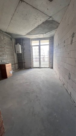 Квартира біля набережної в заселеному будинку! Без комісії! - фото 1