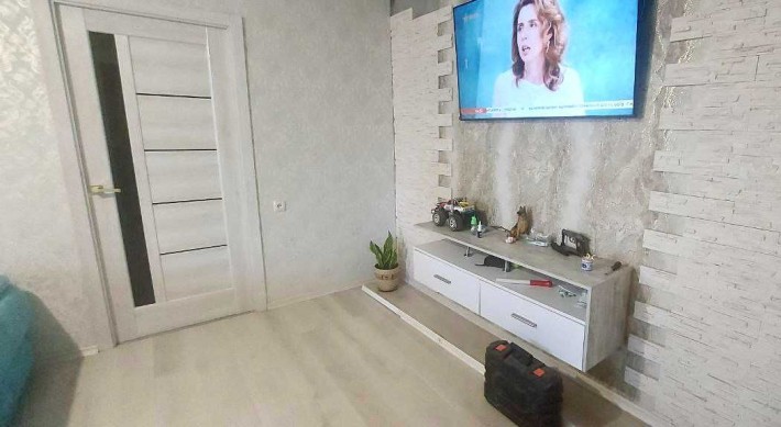 Продам 2х кімнатну квартиру на 98 кварталі - фото 1