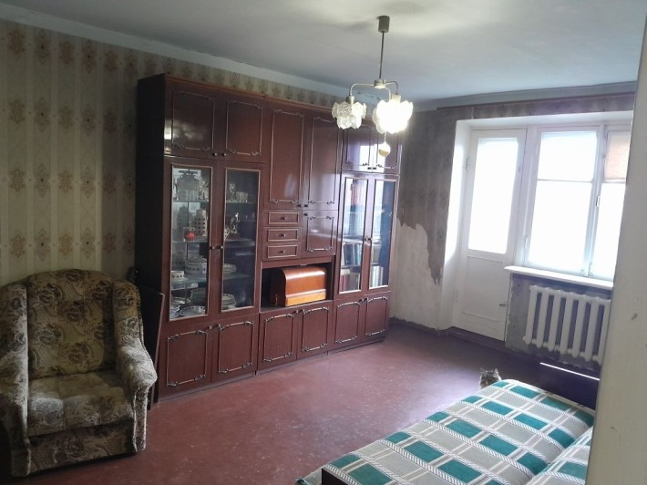 Квартира чешка трикімнатна Кривий ріг  Ставки - фото 1