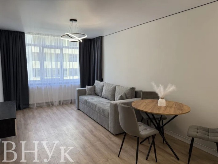 1-кімнатна квартира з дизайнерським ремонтом - фото 1