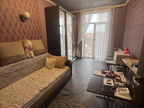 Продается 3-х ком сталинка в центре 96 квартала Кривий Ріг