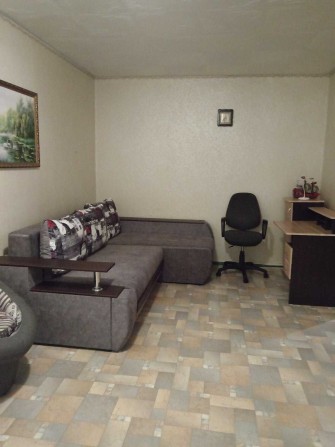 Продам двухкімнатну на 44 кварталі - фото 1