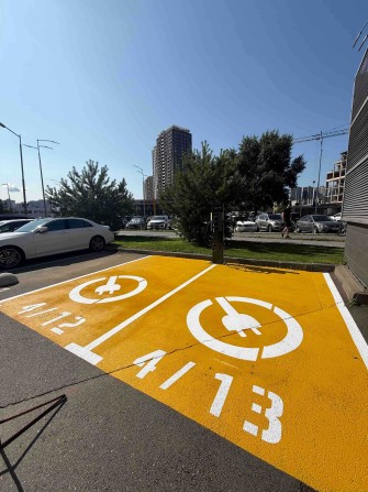 Без %! Оренда наземного паркомісця з електрозарядкою, ЖК River Stone - фото 1