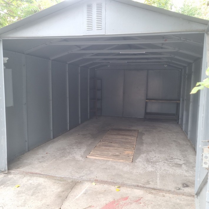 Сдам гараж автостоянка 8 на ул. Инглези - фото 1