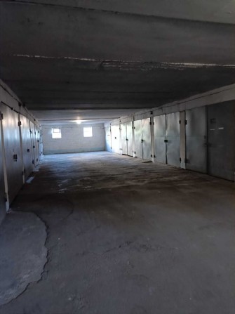 Затишний гараж-паркінг поряд м. Звіринецька; зимою без криги та снігу! - фото 1