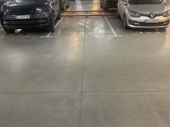 Паркомісце (оренда) Киев