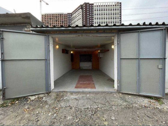 Гараж в ГК Перемога, ул. Полярная 10В. 40 м2 Киев