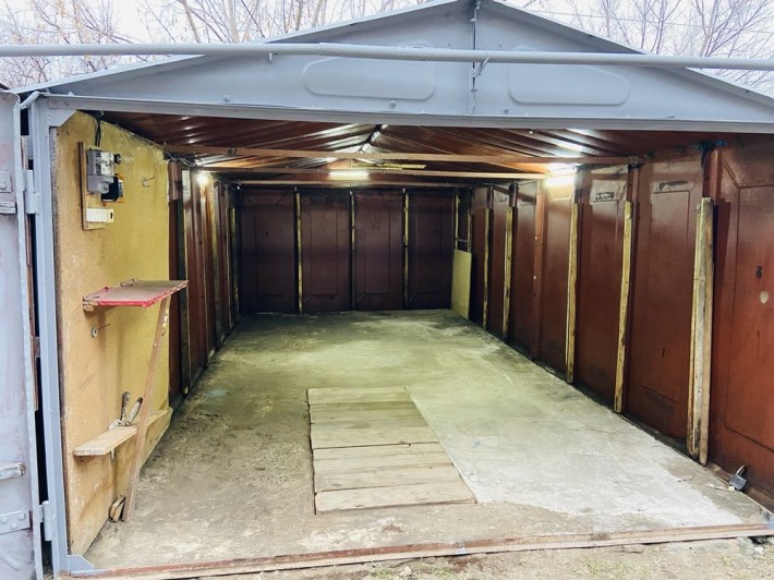 Оренда гаража вул.Каховська, Куліша, Лівобережна - фото 1