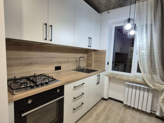 Продаж 1-кімнатної квартири з ремонтом Рівне
