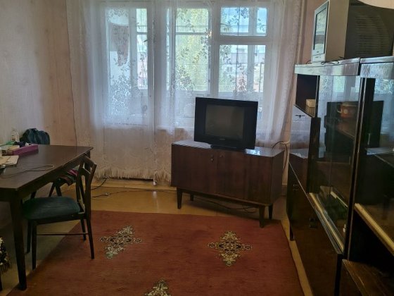 Продам квартиру на 129 квартале Кривой Рог