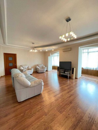 Продаємо унікальну квартиру в центрі Кривого Рога - фото 1