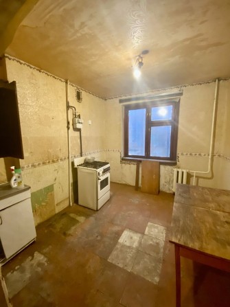 Продам 3-и кімнатну квартиру по вул. Чарівна - фото 1