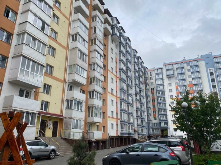 Продам 1 км квартиру на Чайці 4й поверх 46м2 - фото 1
