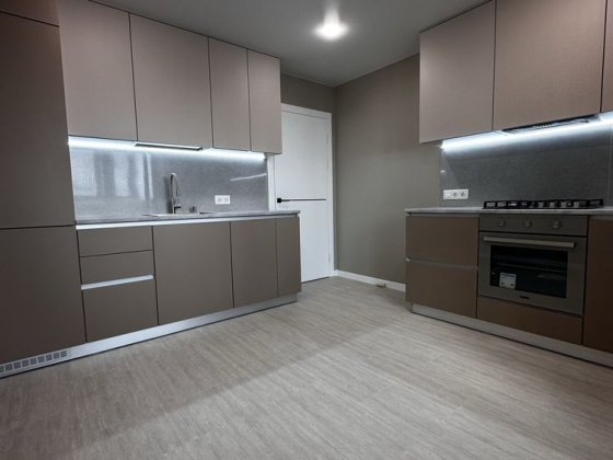 Центр міста, однокімнатна в новобудові Полтава