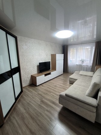 Продаж 2-х кім.,кв-ри з гарним ремонтом на середньому поверсі, Алмазни - фото 1