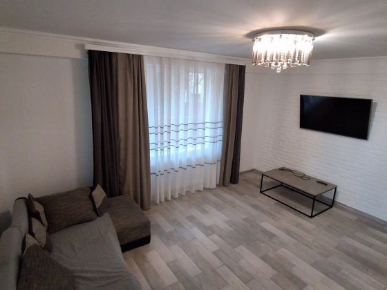 Продається 2-х кімнатна новобудова з євроремонтом Черновцы