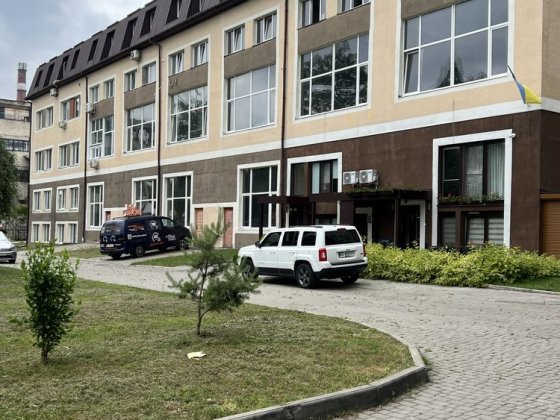 Продаж квартир гуртом в новому будинку неподалік центру Чернівці