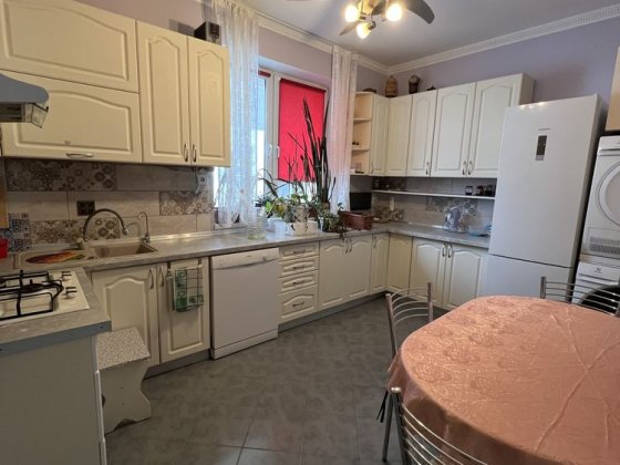 Продається дворівнева квартира Ужгород