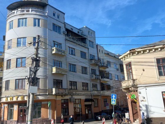 Продаж 3х кімн квартира Чернівці ,центр Черновцы