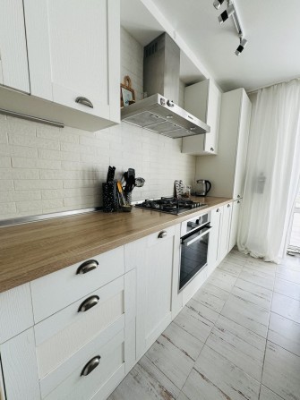 Продам 3к з автономним опаленням - фото 1