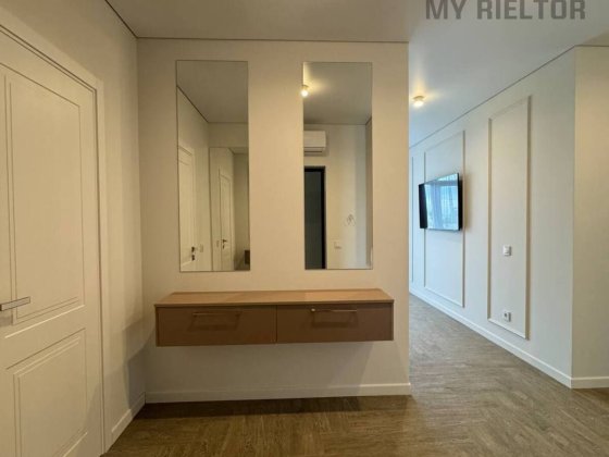 Продаж двокімнатної квартири по вул.Радіщева Ужгород