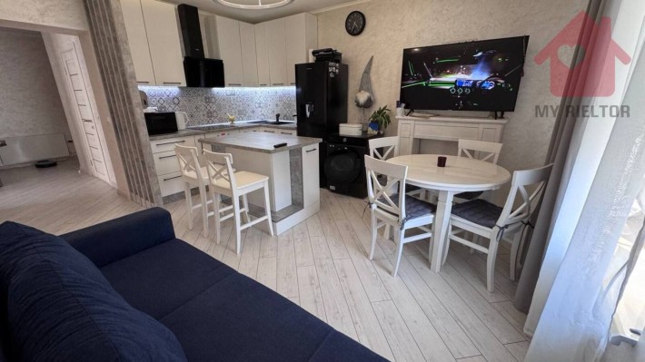 Продаж двокімнатної квартири по вул.Гвардійська - фото 1