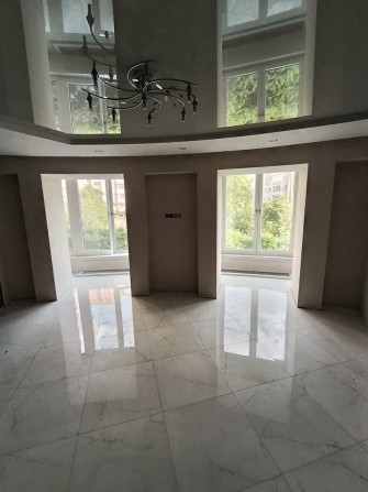 Розкішна 3к з дизайнерським ремонтом на 2 поверсі - фото 1